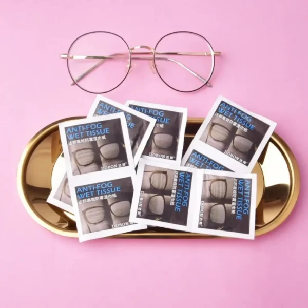 50Pcs/Box Anti-Fog Wipes for Glasses Pre-moistened Antifog Lens Wipe Individually Wrapped Disposable Defogger Eyeglass Wipes